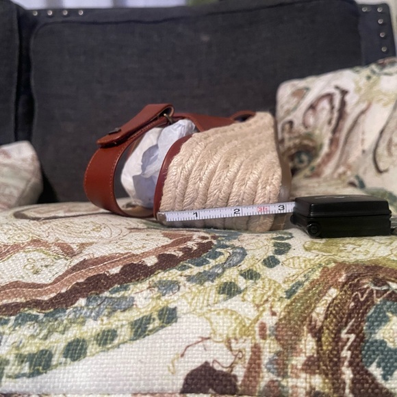 Vionic wedge NEW - Picture 7 of 7